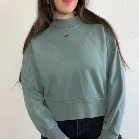 Women's Green Sweater - Picture 2 of 7